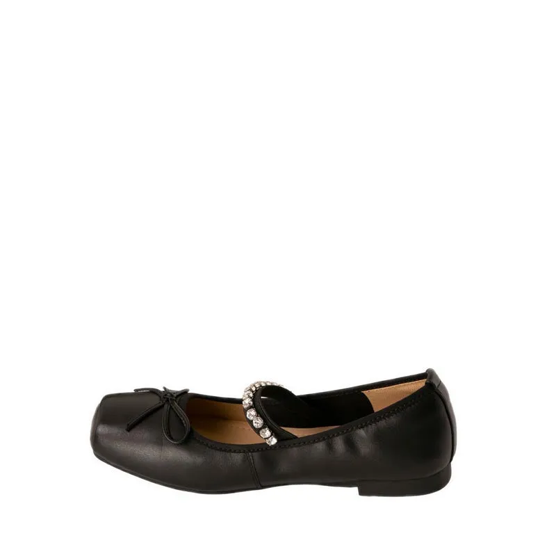 39917-005 Women Flats - Black