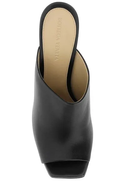 BOTTEGA VENETA Sleek and Sophisticated Black Canalazzo Sandals for Women