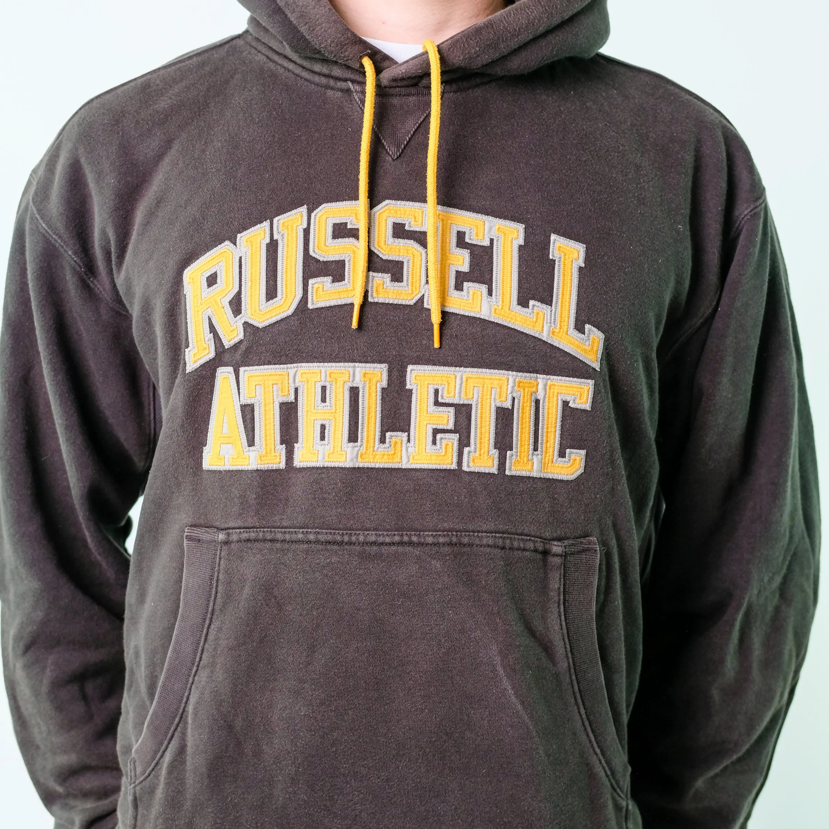 Brown y2ks Russel Athletic Hoodie (XXL)