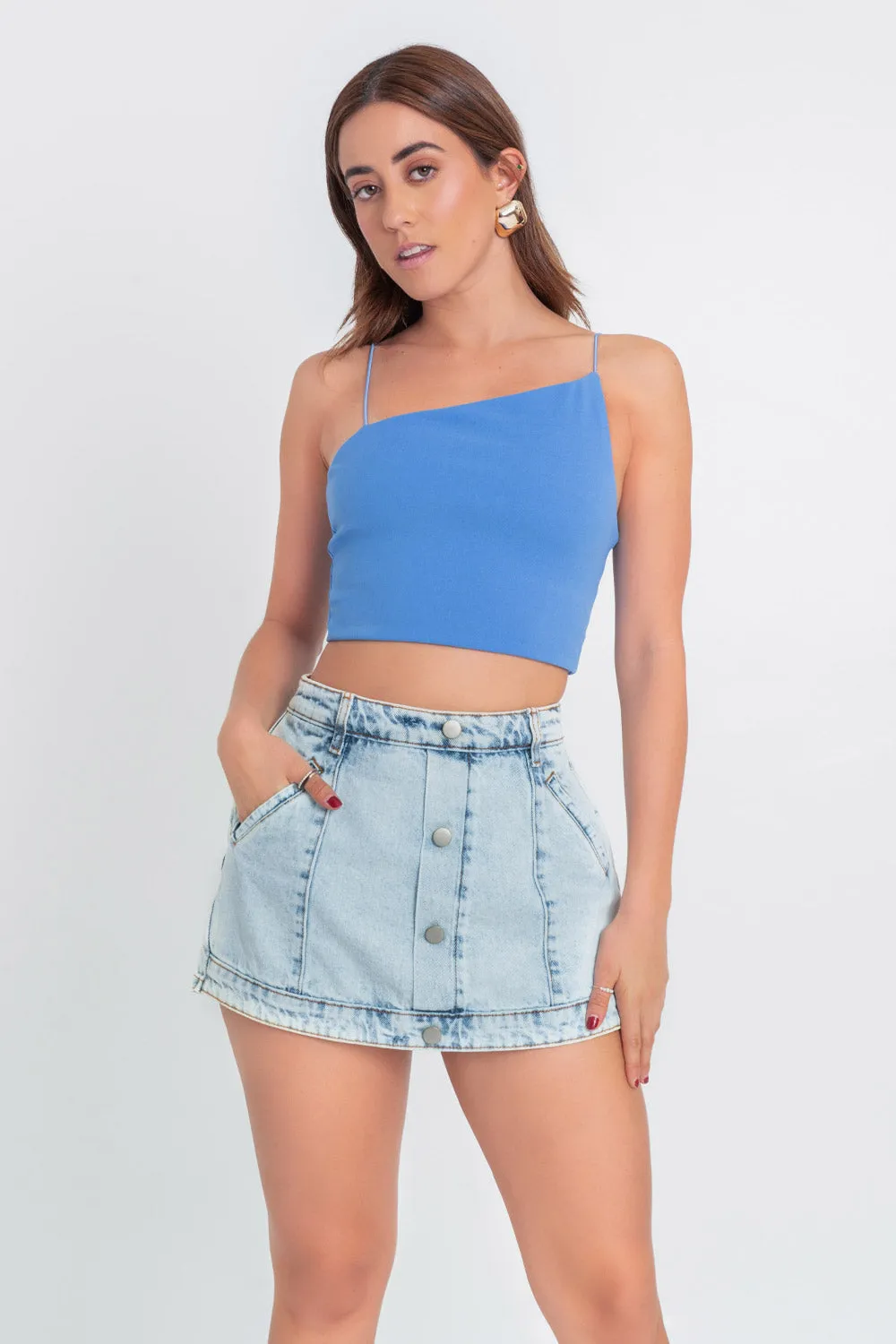 Crop top tirantes escote diagonal