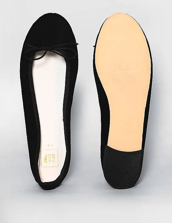 GAP Women Black Cinch Ballet Flats