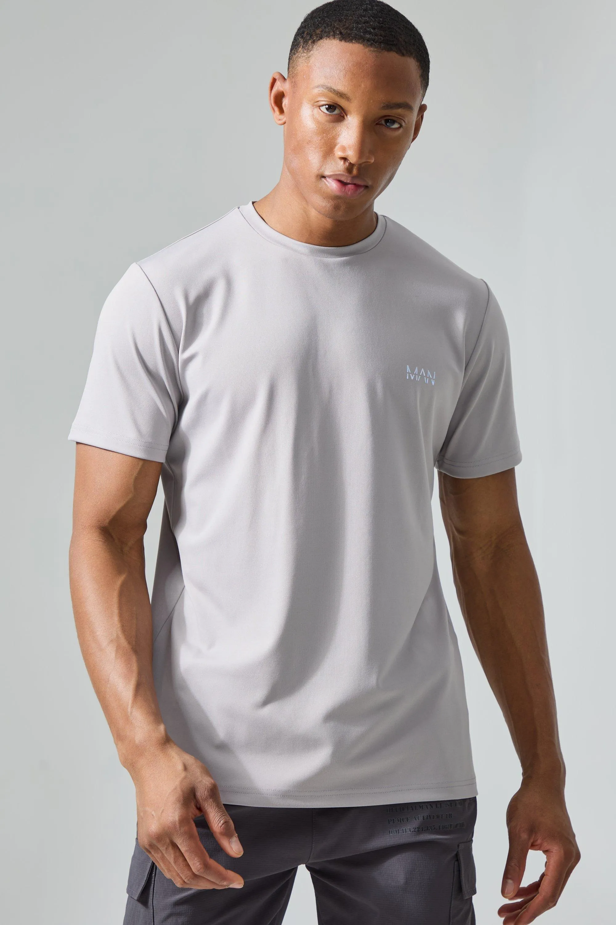 Man Active Performance Gym Reg Fit Tshirt