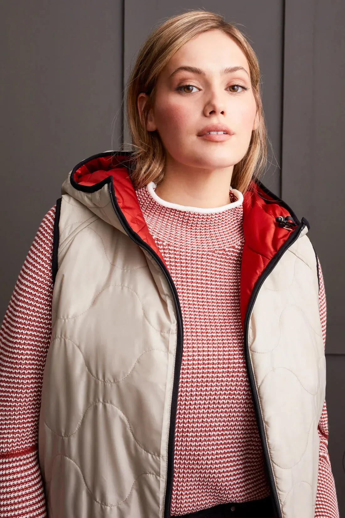 Tribal Reversible Hooded Puffer Vest (Red)